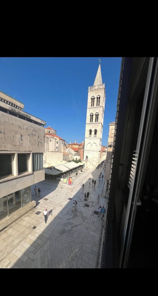 Luxury rooms FOR GIFT Deluxe Double Room with Bathtub, City View 4