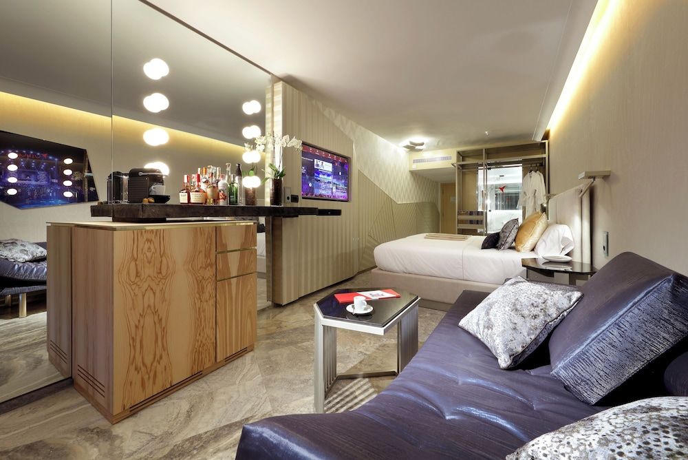 Superior Club - Entrance to Ushuaia Club Included