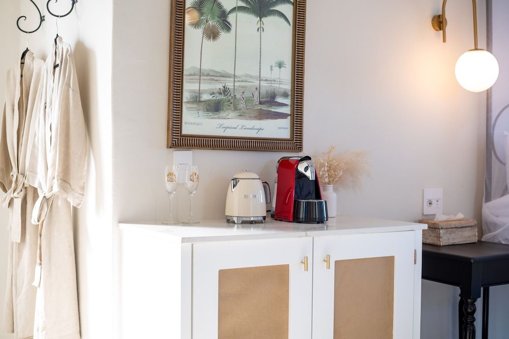 The Ivory Haus Classic Room, Sea View 11