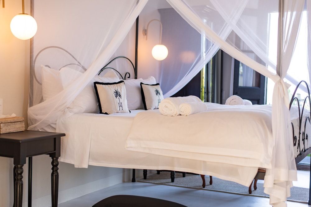 The Ivory Haus Classic Room, Sea View 3