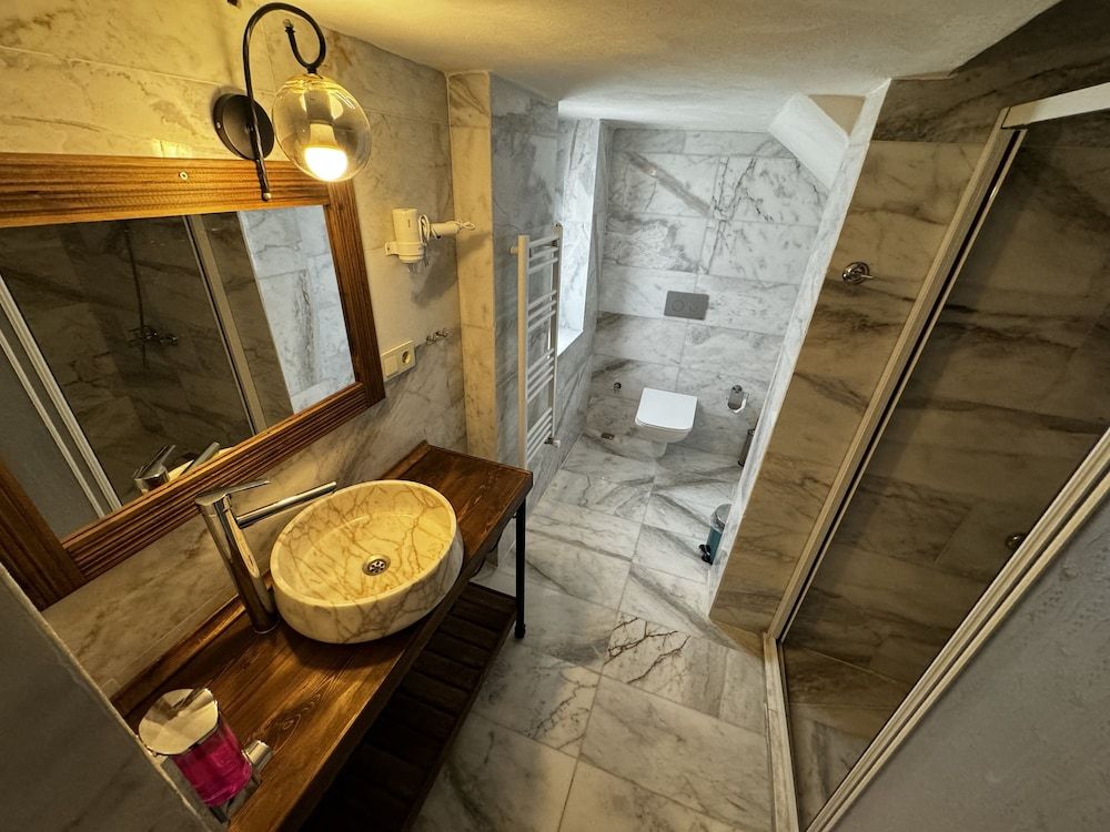 Rustic Caves Standard Room 31