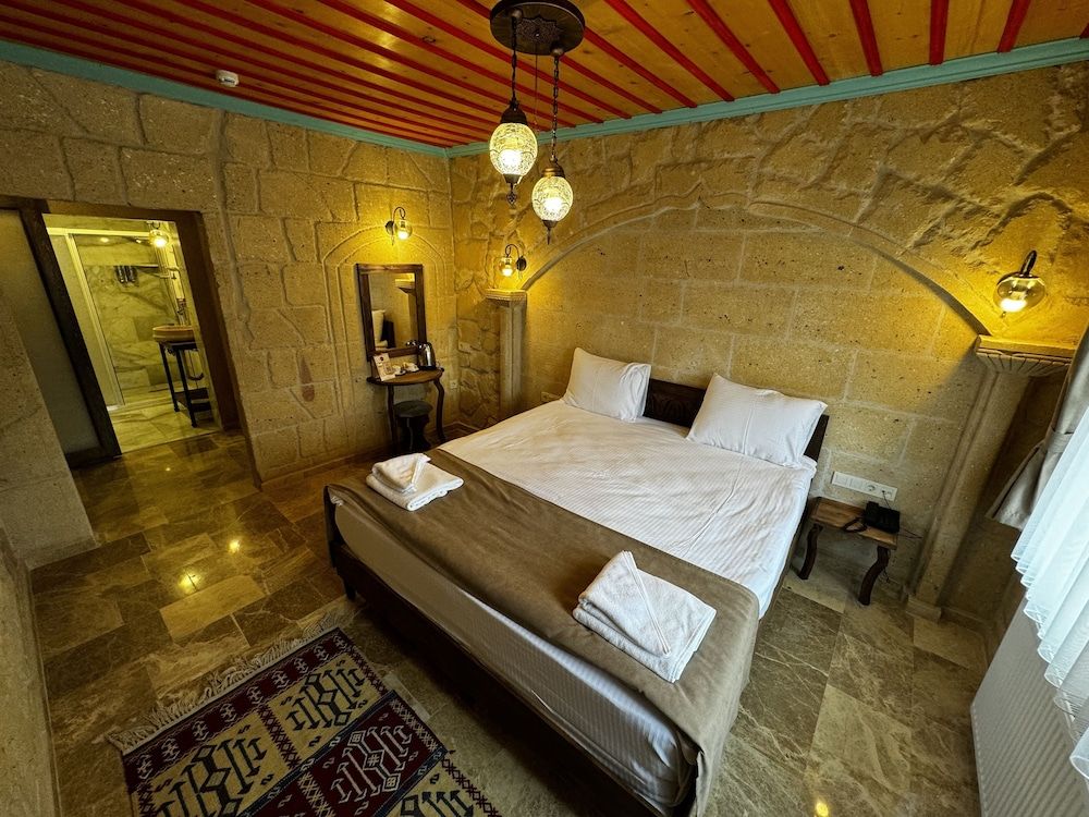 Rustic Caves Standard Room 11