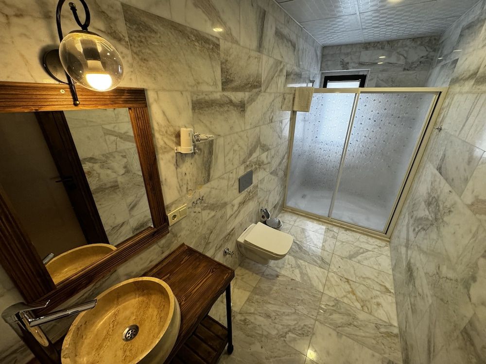 Rustic Caves Standard Room 35