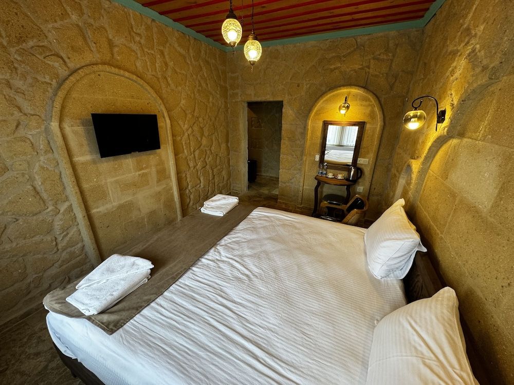 Rustic Caves Standard Room 23