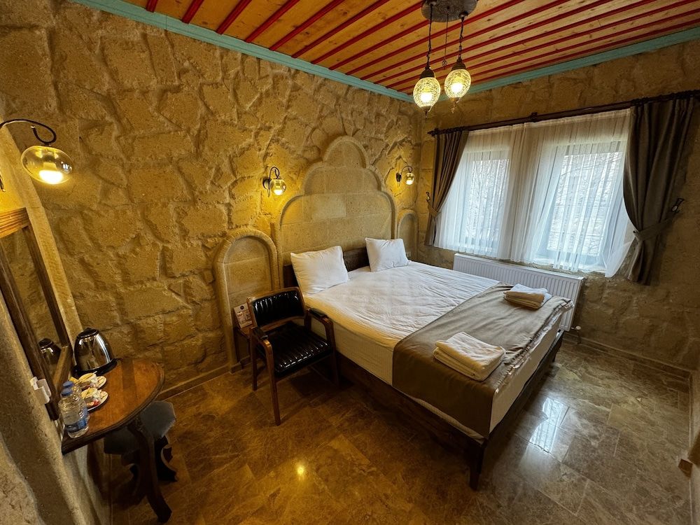 Rustic Caves Standard Room 21