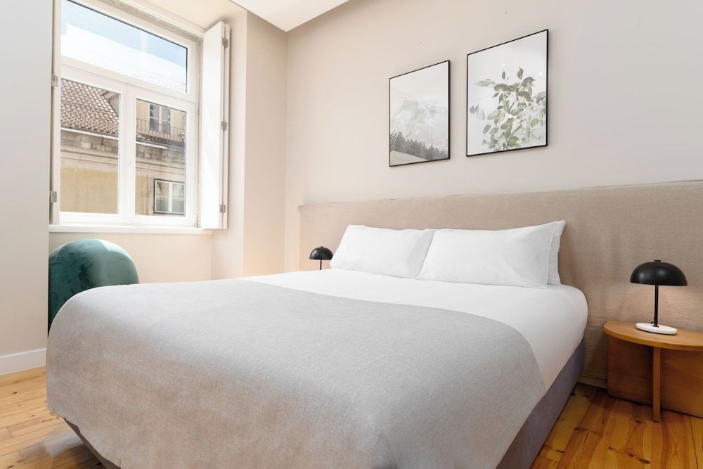 Limehome Lisbon Rua do Arsenal One-Bedroom Apartment 3