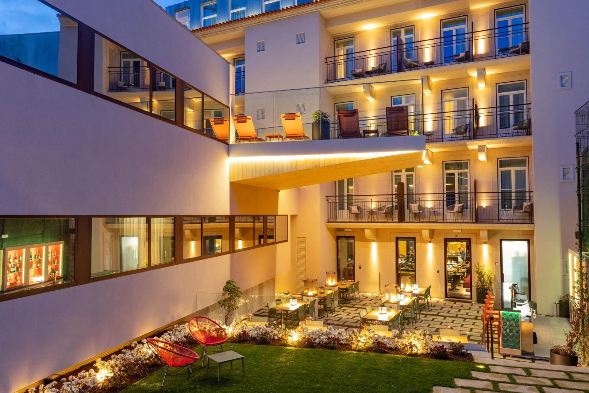 Arts Hotel Porto, Tapestry Collection by Hilton