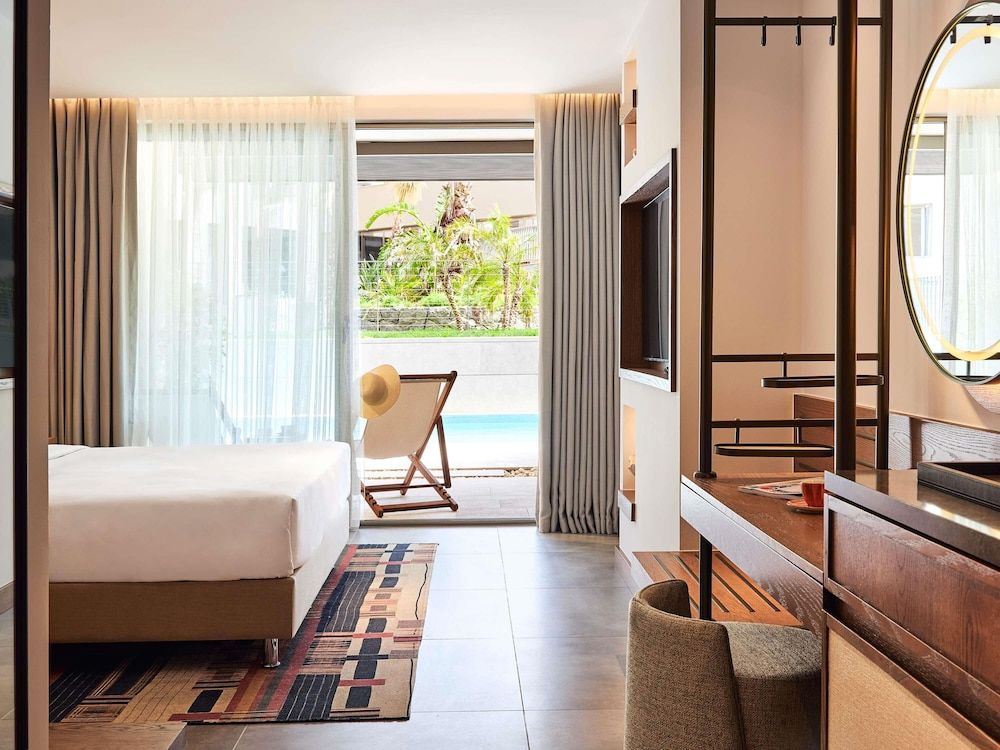 Hyde Bodrum - Adults Only - All Inclusive Room, 1 King Bed (Platinum Swim Up with Pool) 2