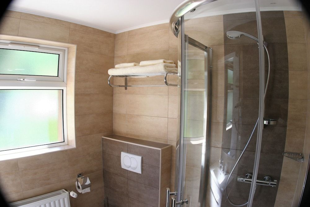 Millenium House Comfort Double Room, Garden View 16