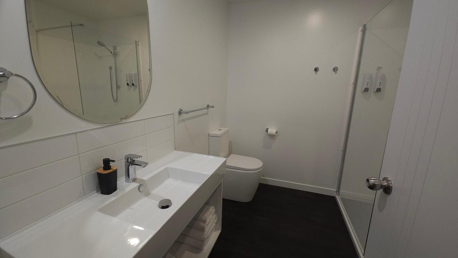 1-Bedroom Apartment