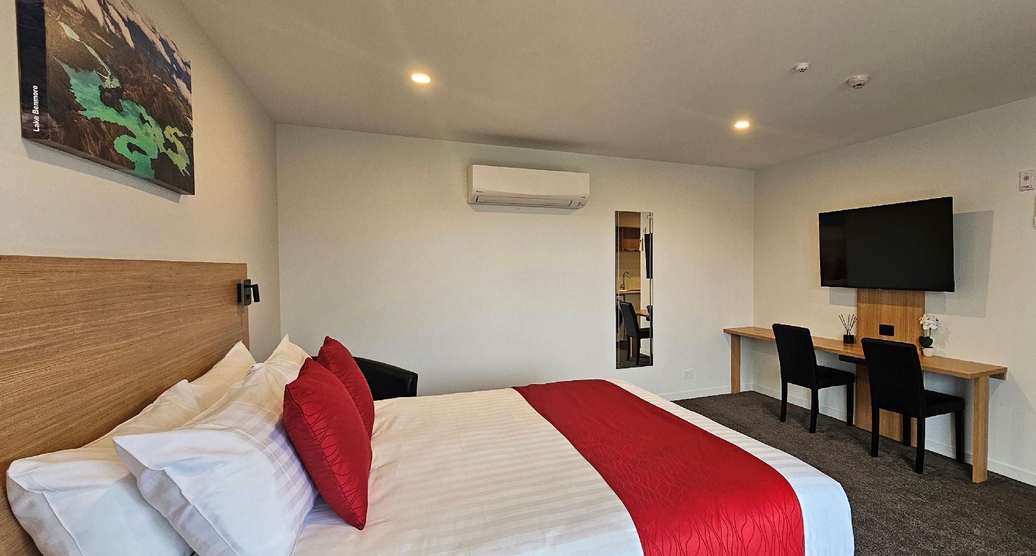 1-Bedroom Apartment