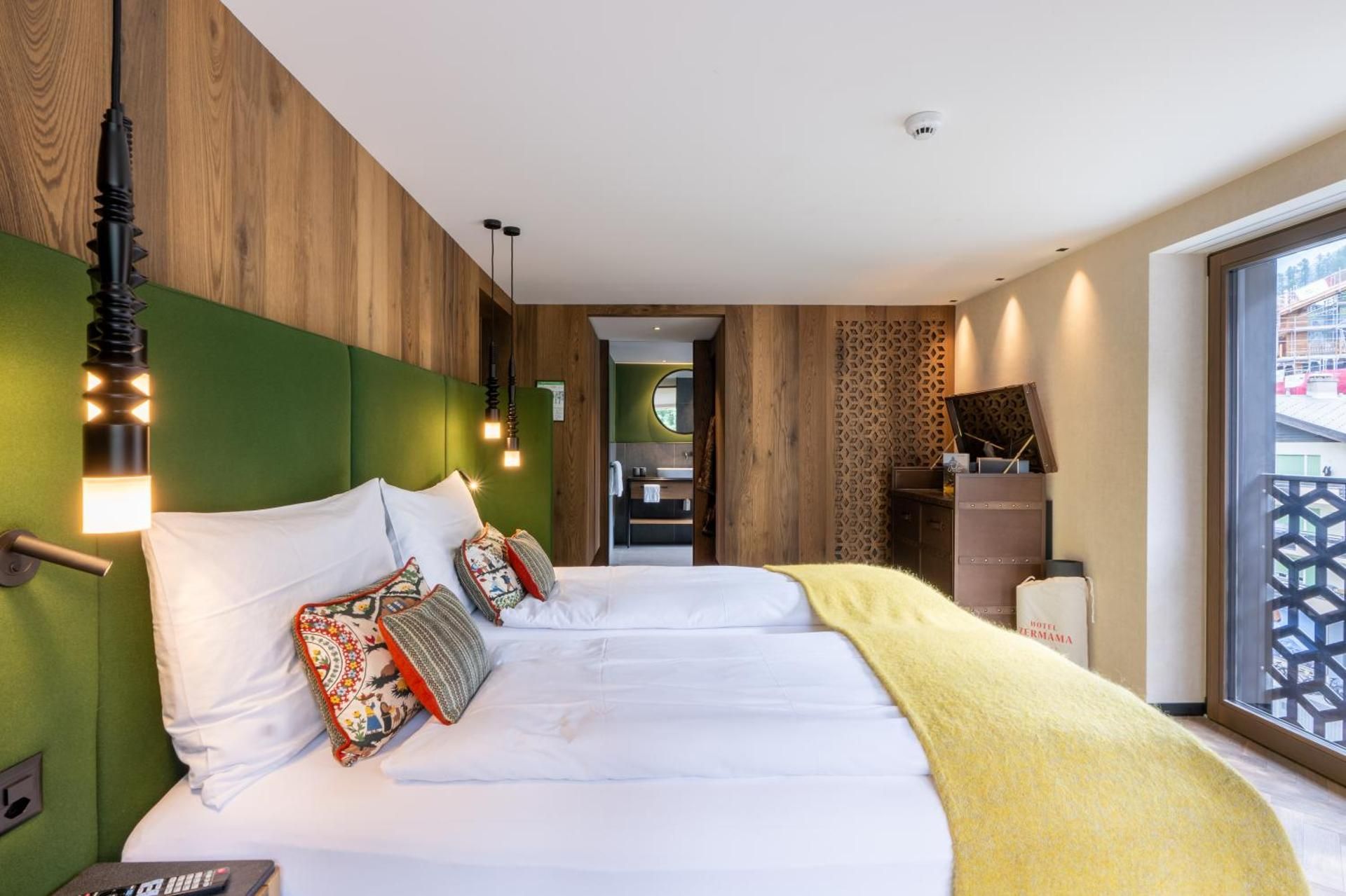 Large Twin Room with Balcony