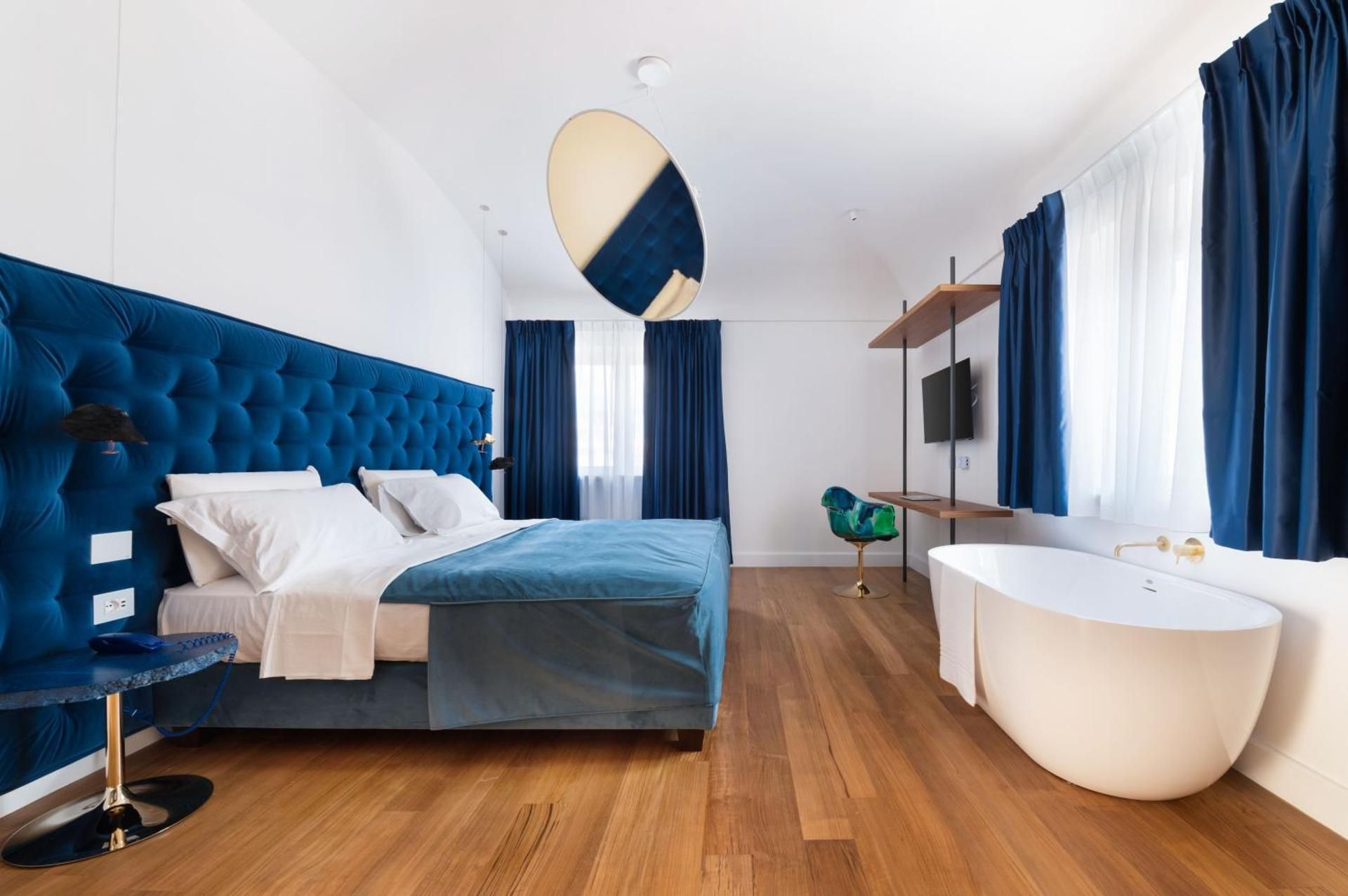 Deluxe Double Room with Bath
