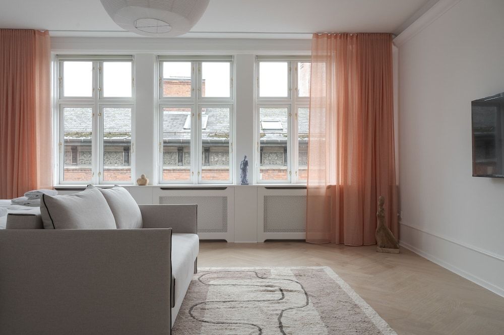 Latiner Quarter by Daniel & Jacob’s