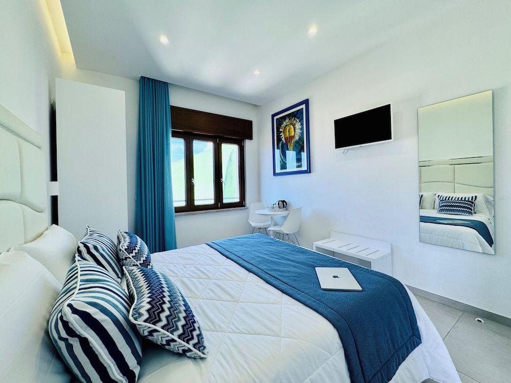 Superior Double Room, City View
