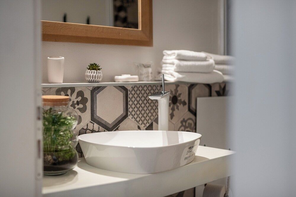 Clouds Boutique Guesthouse Deluxe Double Room 4