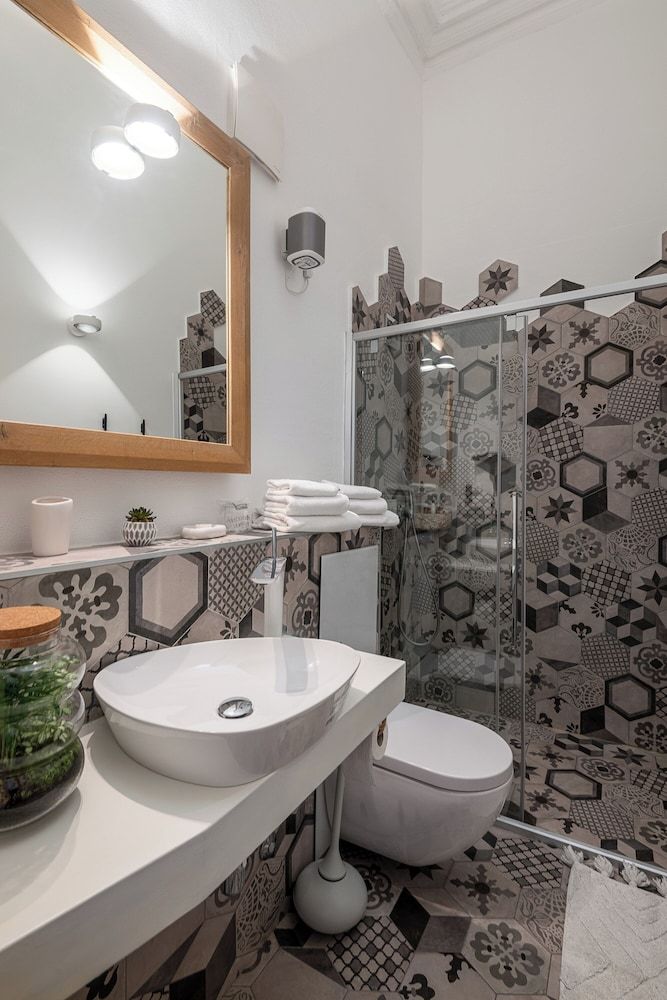 Clouds Boutique Guesthouse Deluxe Double Room 3