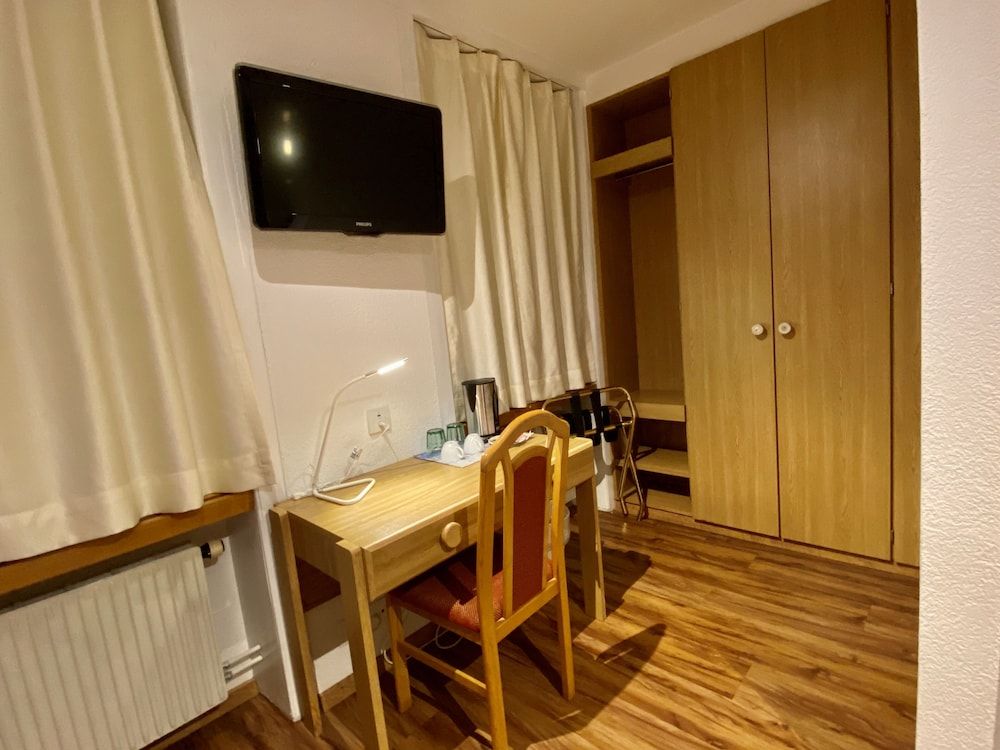 Hotel Toscana Double Room (Air conditioning) 5