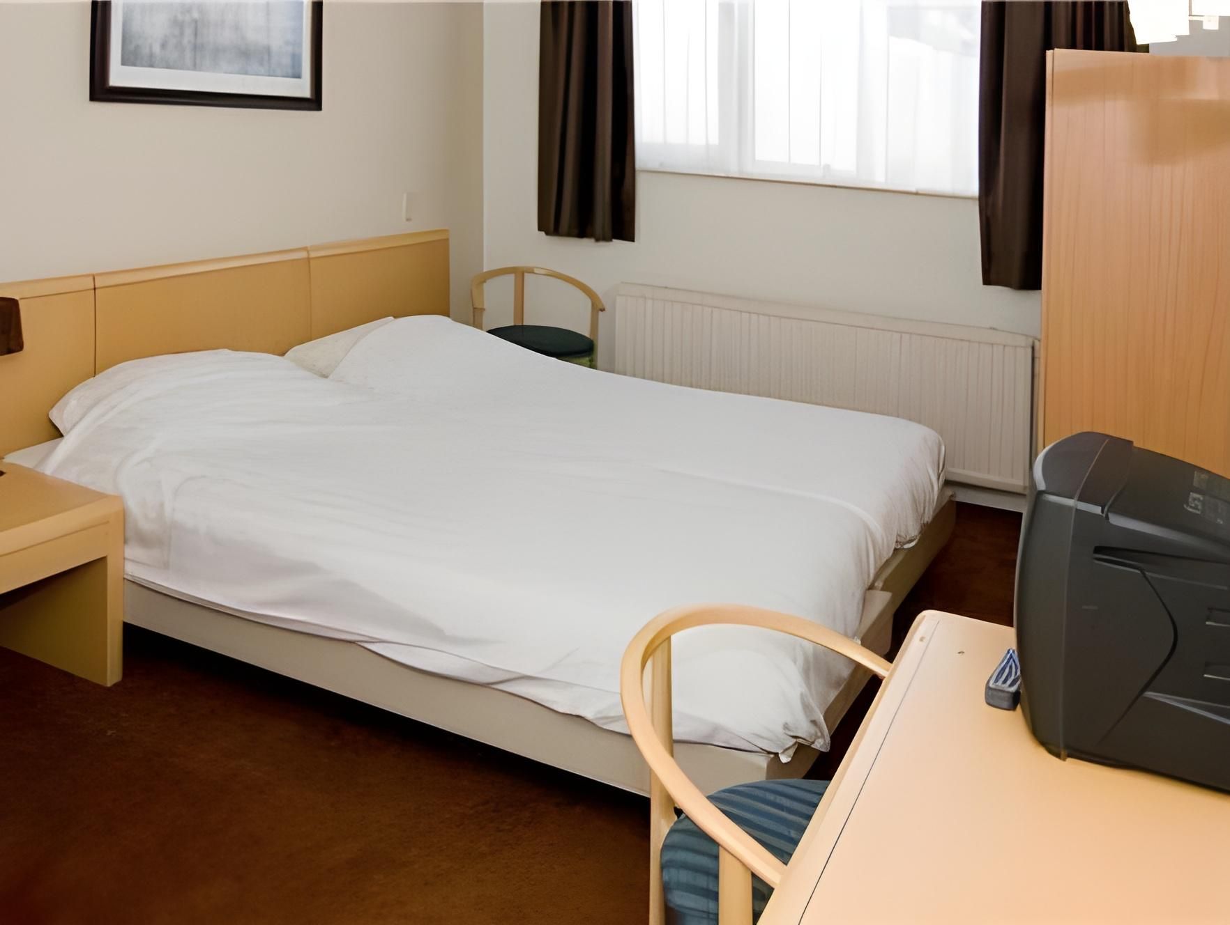 Single Deluxe Room