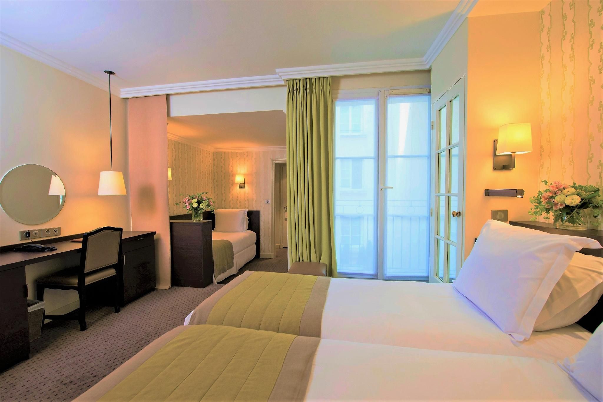 Triple Room
