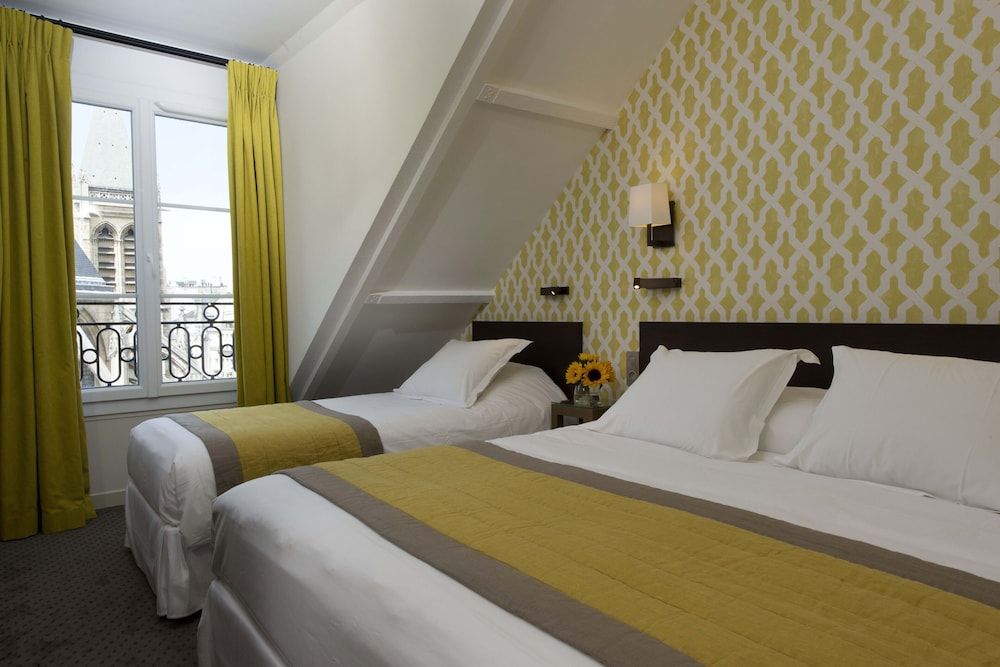 Classic Triple Room