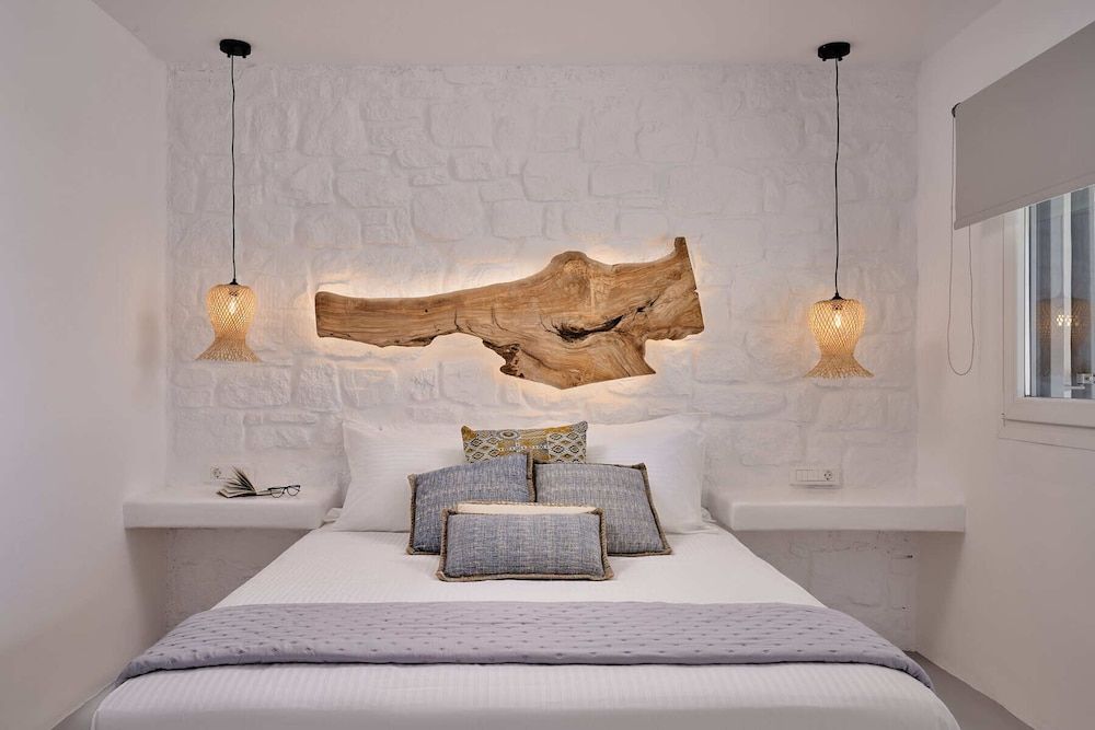 Casa Tagoo Mykonos Deluxe Double Suite with Balcony and Sea View 4
