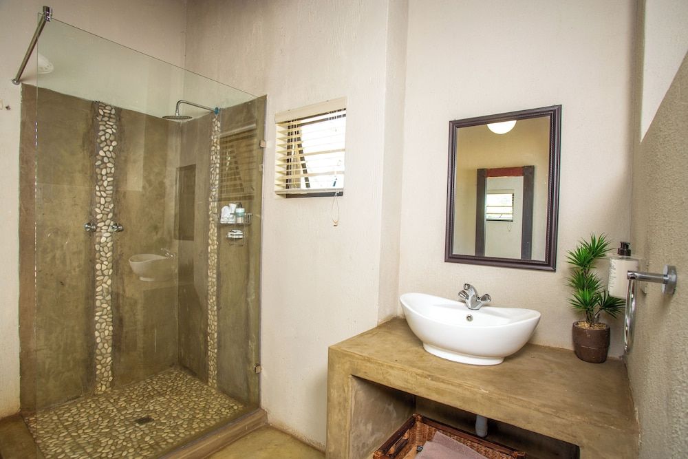 Kubu Bush Lodge Family Suite, Patio, Pool View 5