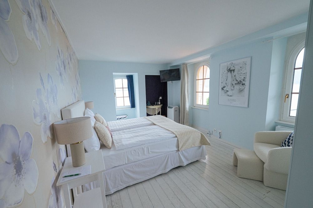 La Villa Comfort Room, Lake & Mountain View 2