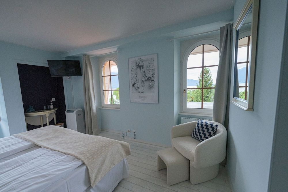 La Villa Comfort Room, Lake & Mountain View 4