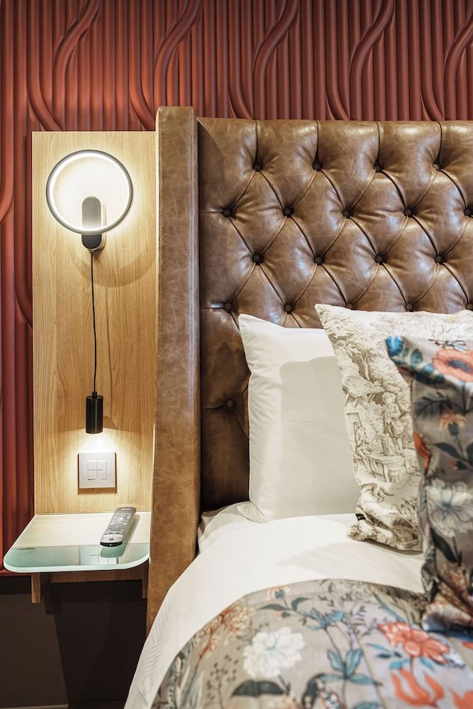 Bonnie Hotel Traditional Suite 13