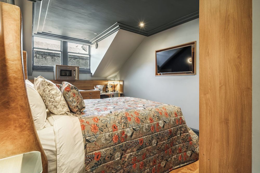 Bonnie Hotel Traditional Suite 3