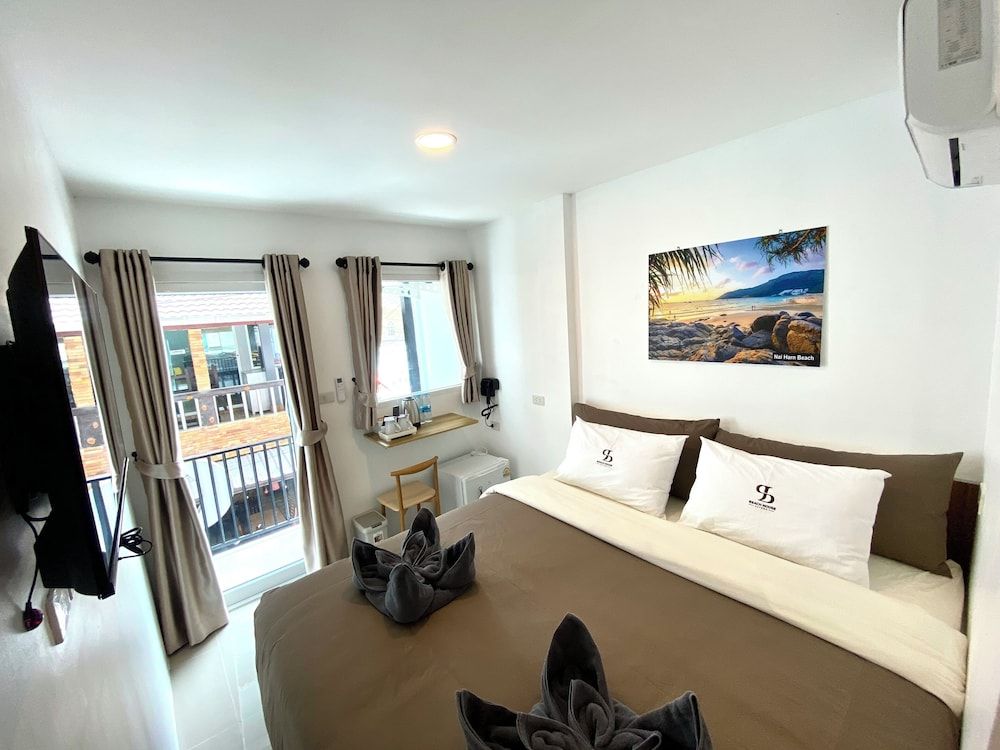SJ Beach House Patong