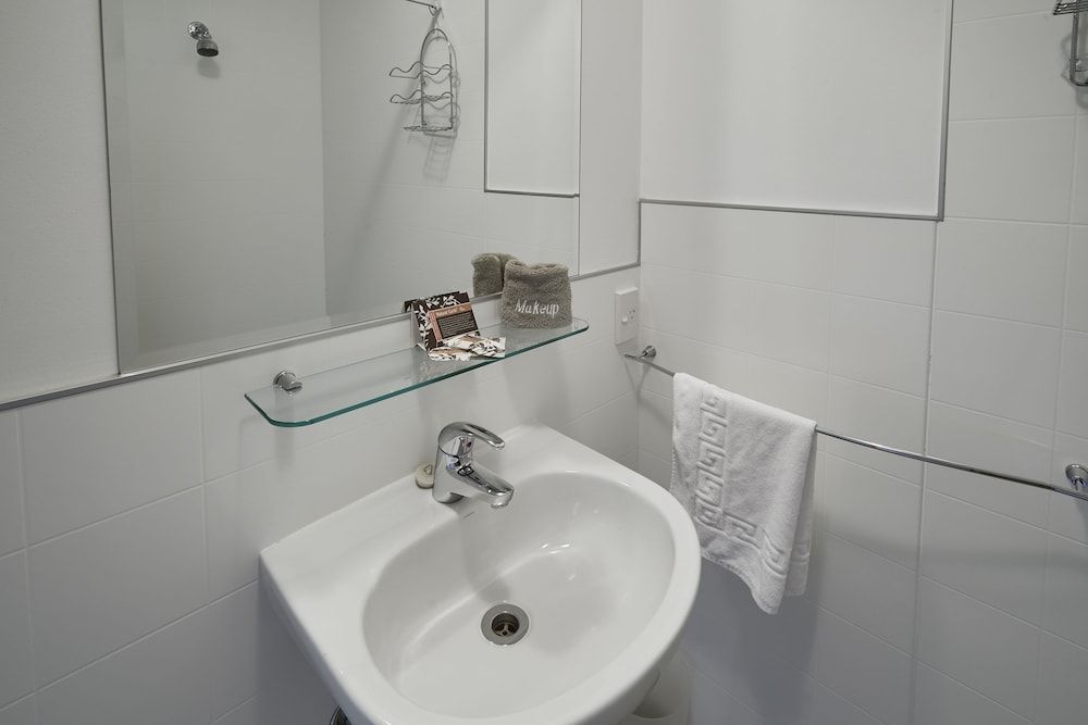 Rear Facing Ensuite No View