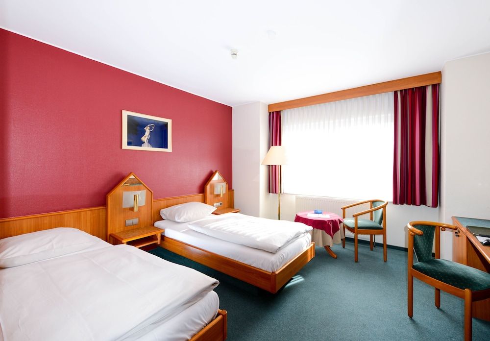 Hotel Christophe Colomb Standard Twin Room 3
