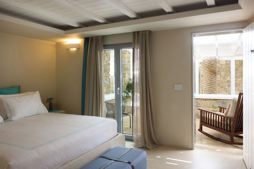 Villa, Multiple Beds