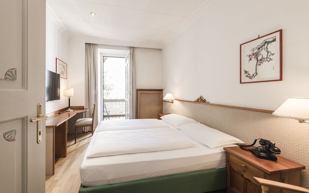 Basic Double Room