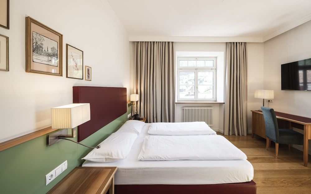 Classic Double Room
