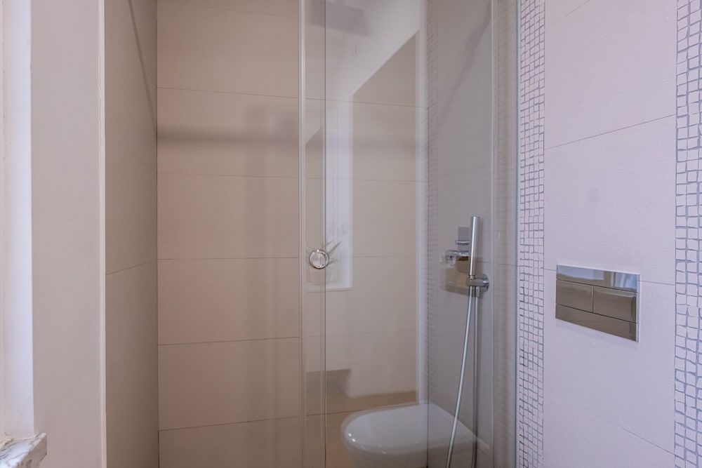 Hola Lisbon Suites Comfort Double Room, Private Bathroom 8