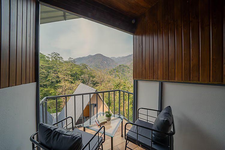 Deluxe room with Balcony and Forest view