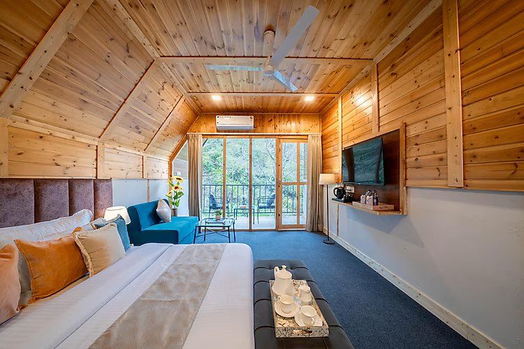 Executive room with Balcony and Forest view