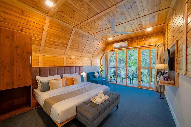 Executive room with Balcony and Forest view