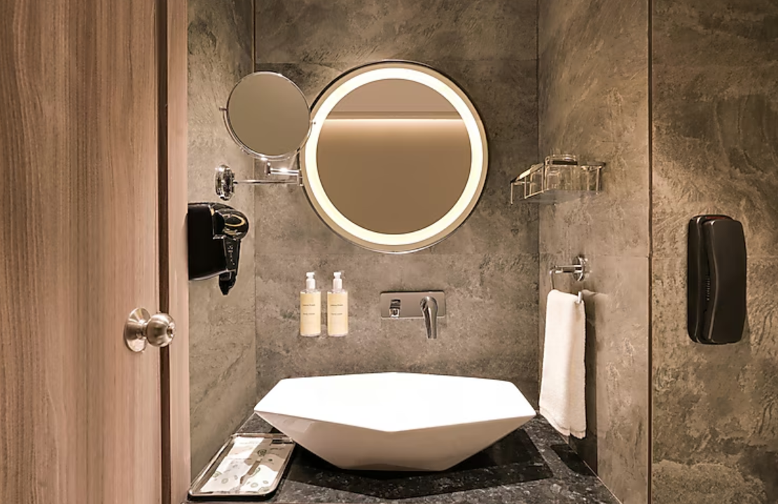 Lemon Tree Hotel, Anjuna, Goa. Superior Double Room 4