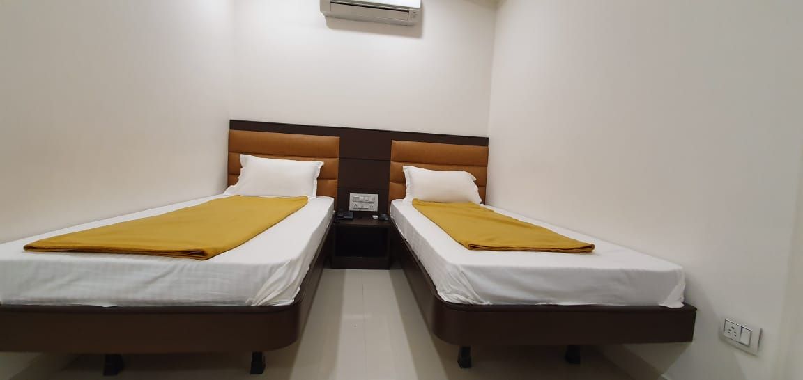 Deluxe AC Room