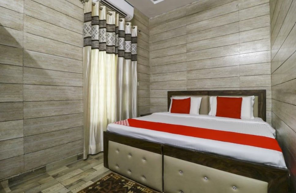 Shivam Lodge Budget Room 2