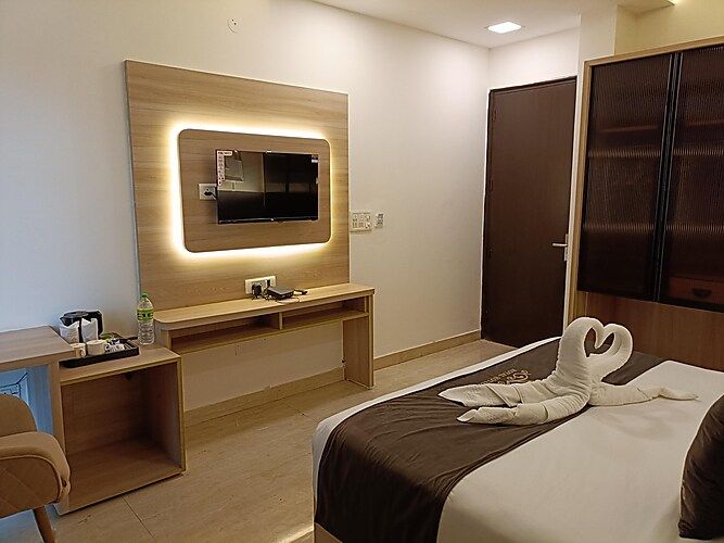 The Royal Oak Premier - Unitech Cyber Park FAIMLY ROOM WITH BALCONY 9
