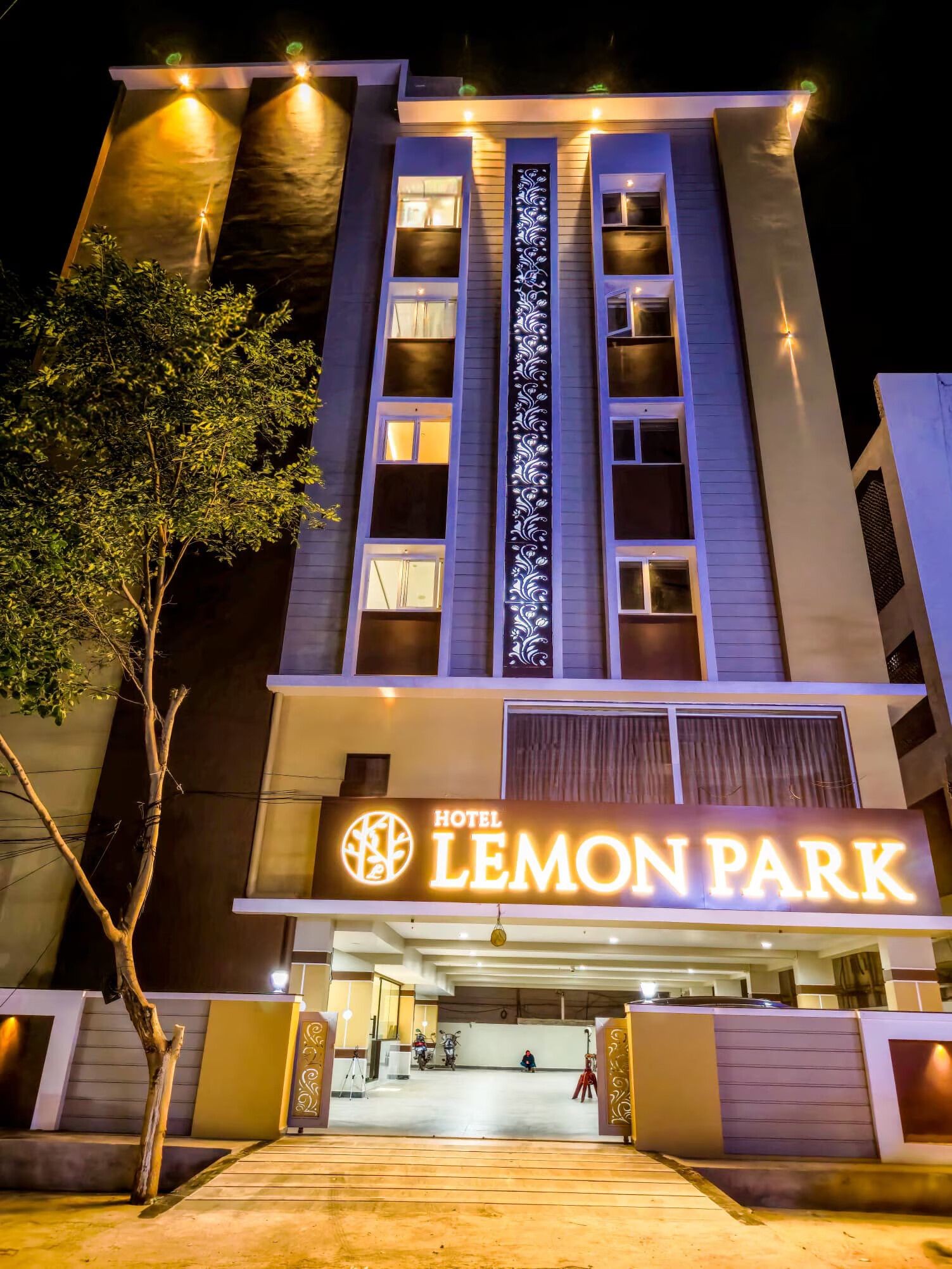 HOTEL LEMON PARK