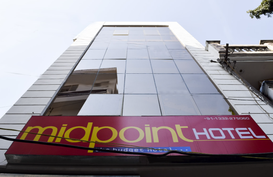Midpoint Hotel