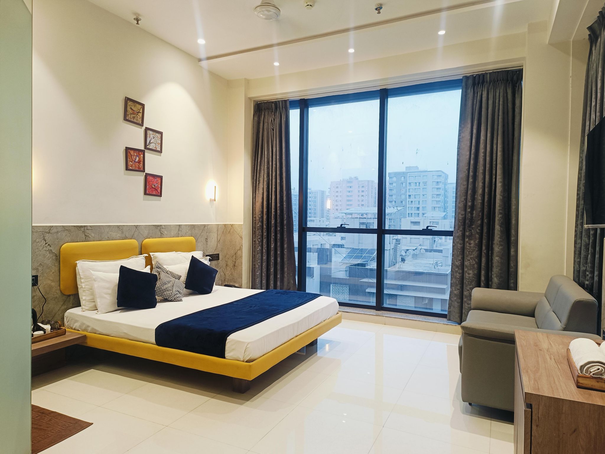 Suite room