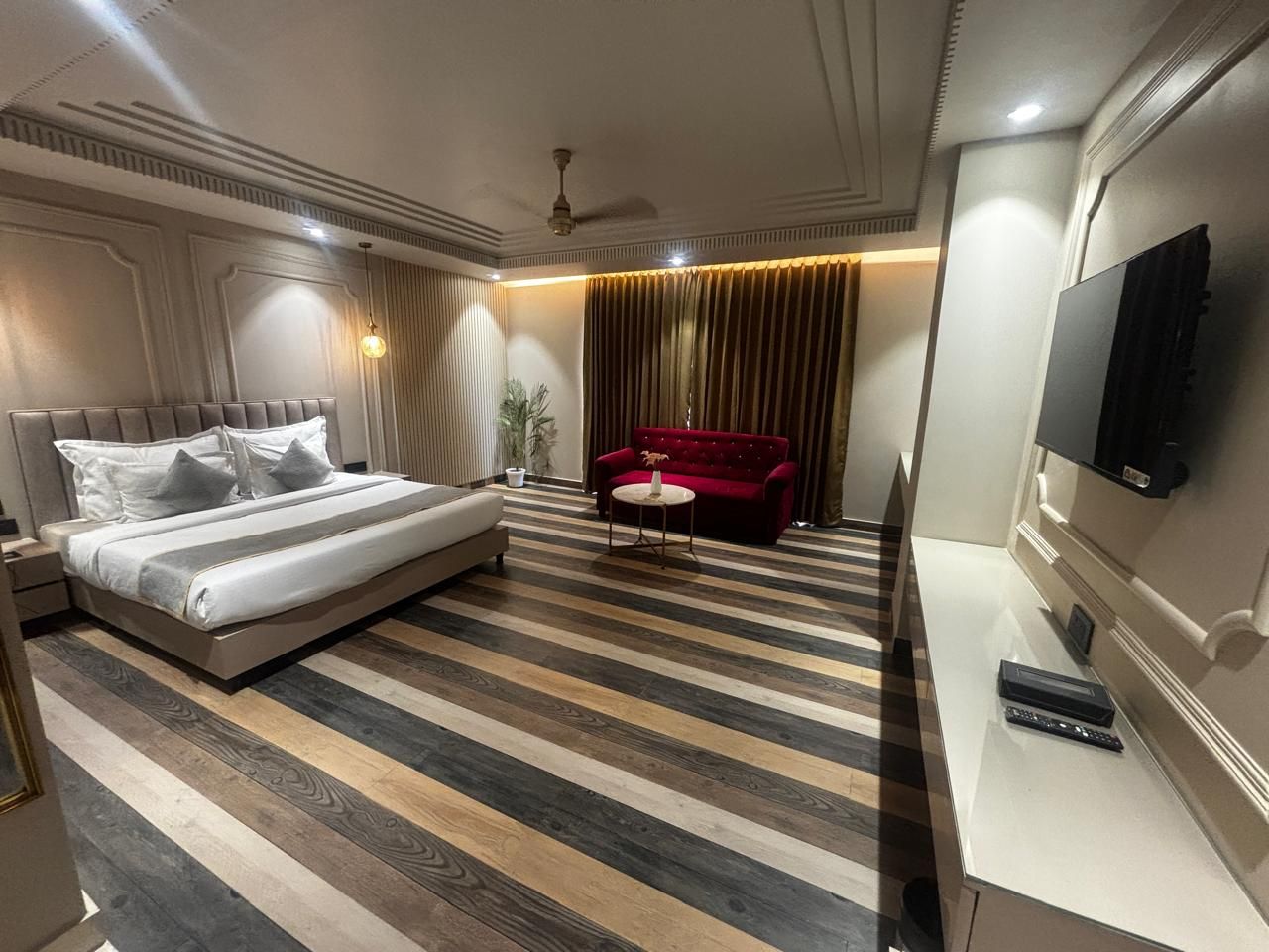 Premium Room