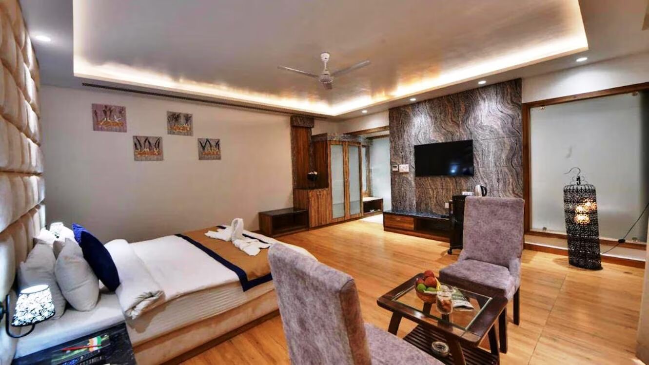 Sparsh Hotel & Resort Suite Room 2